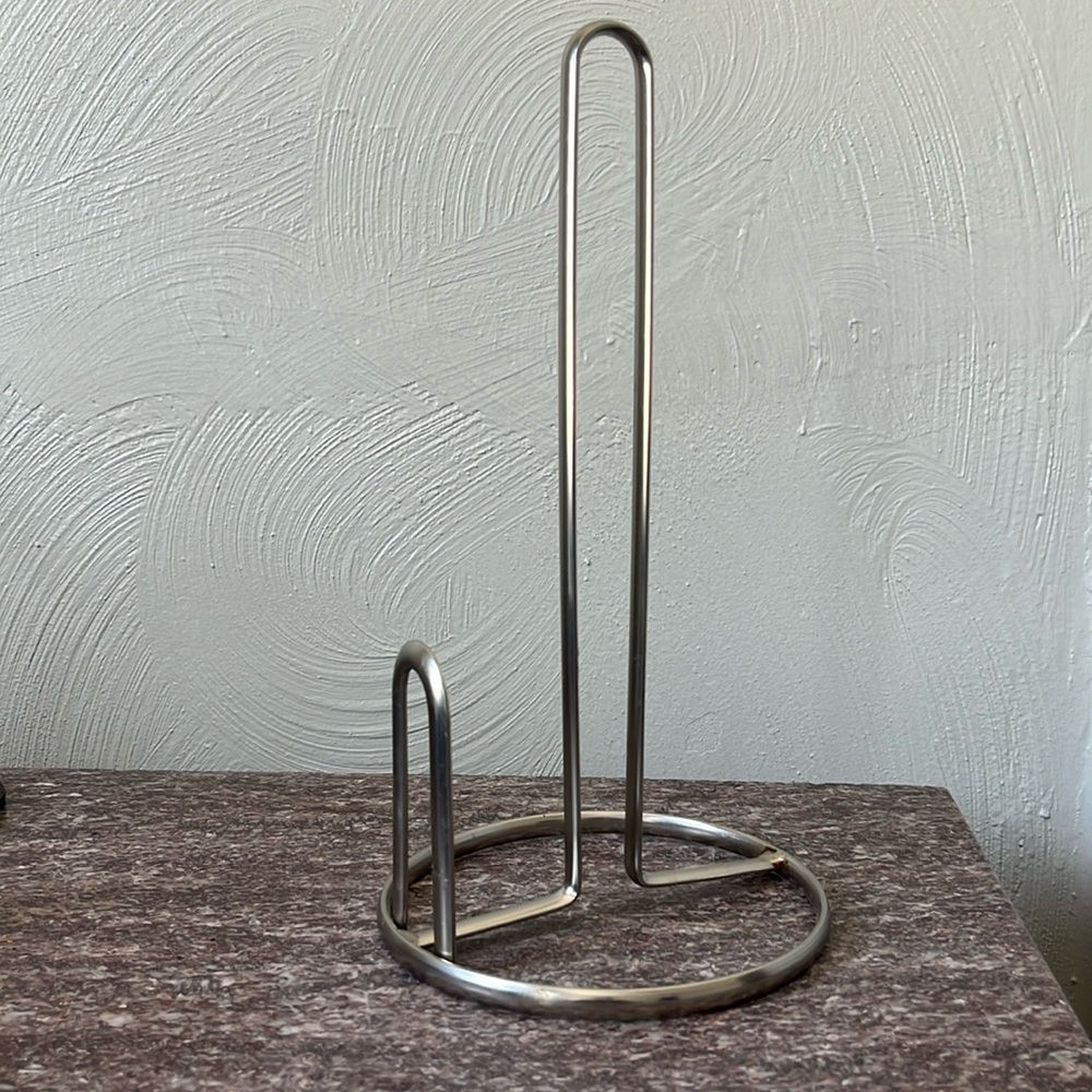 Free with Purchase - Metal Paper Towel Holder